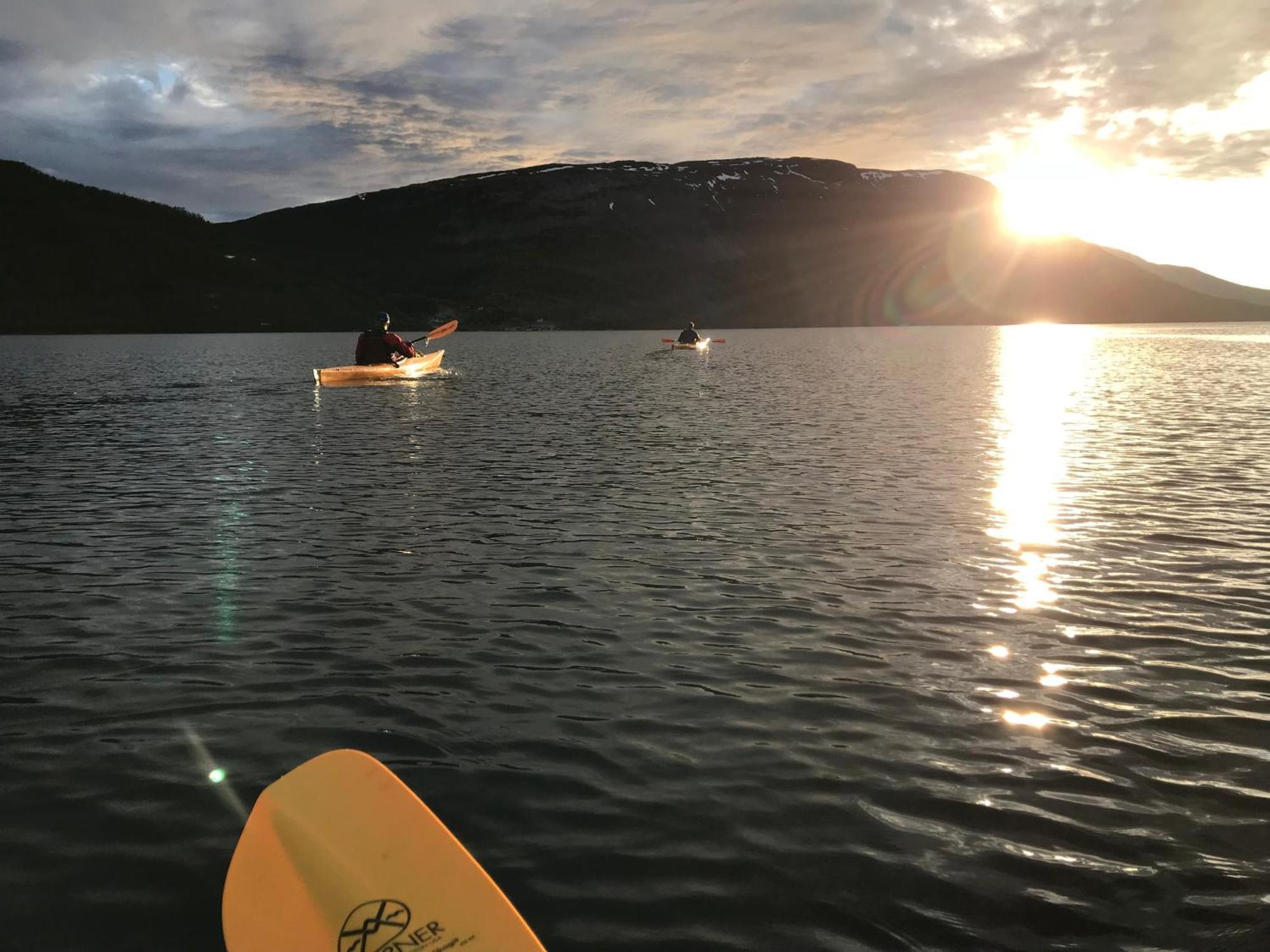 Отель Elvegard Fjordcamp Grov Экстерьер фото